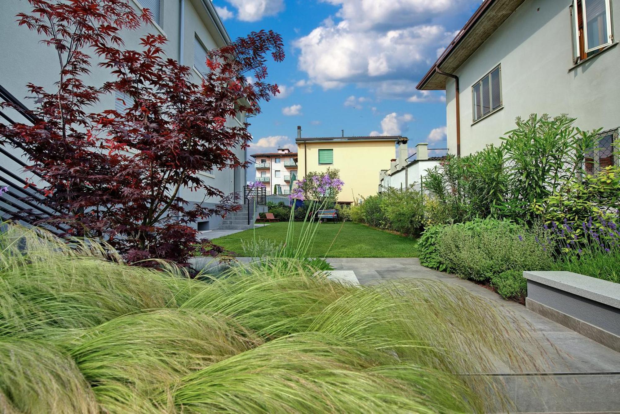 Via Goito 25 Rooms & Apartment Peschiera del Garda Exterior photo
