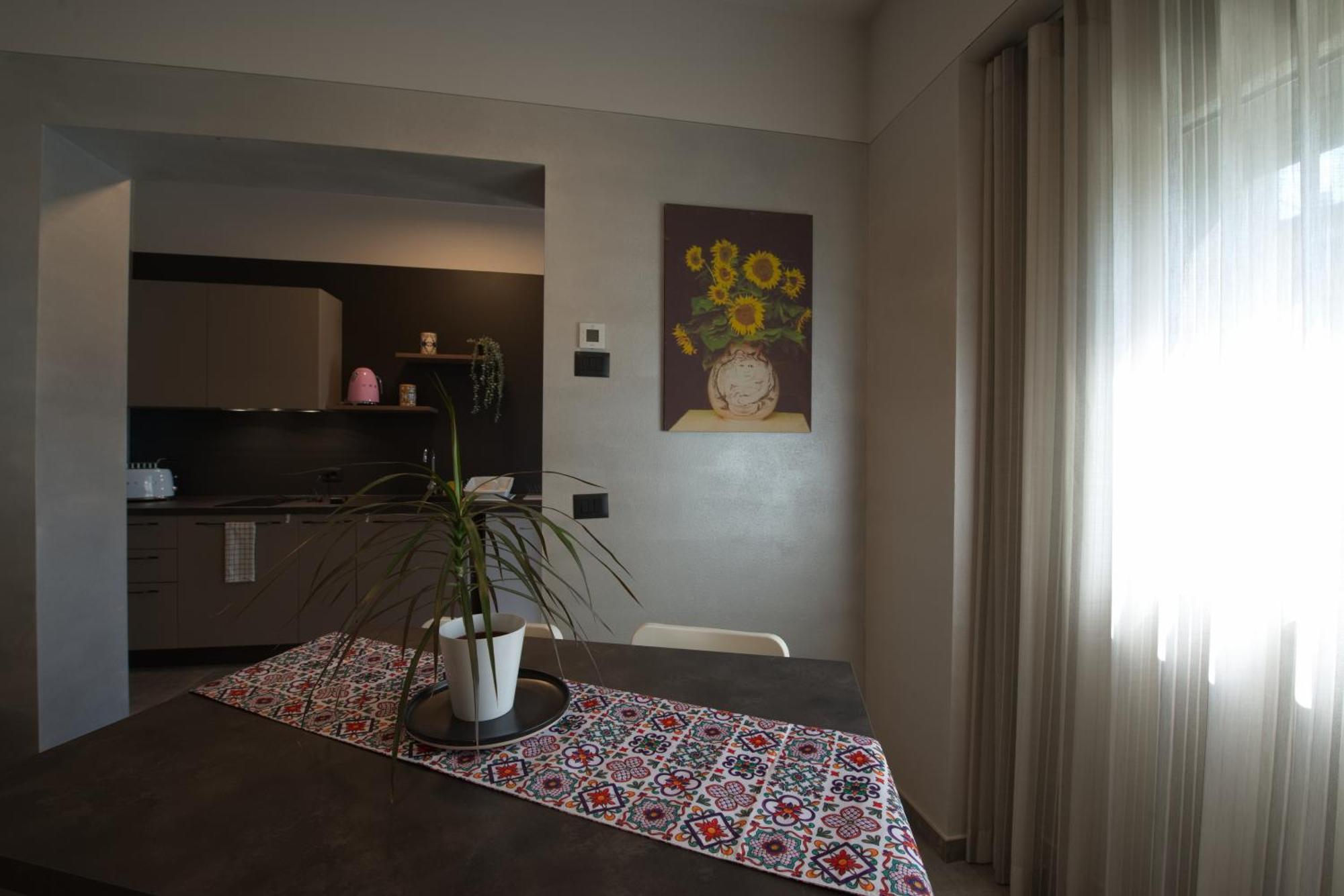 Via Goito 25 Rooms & Apartment Peschiera del Garda Exterior photo