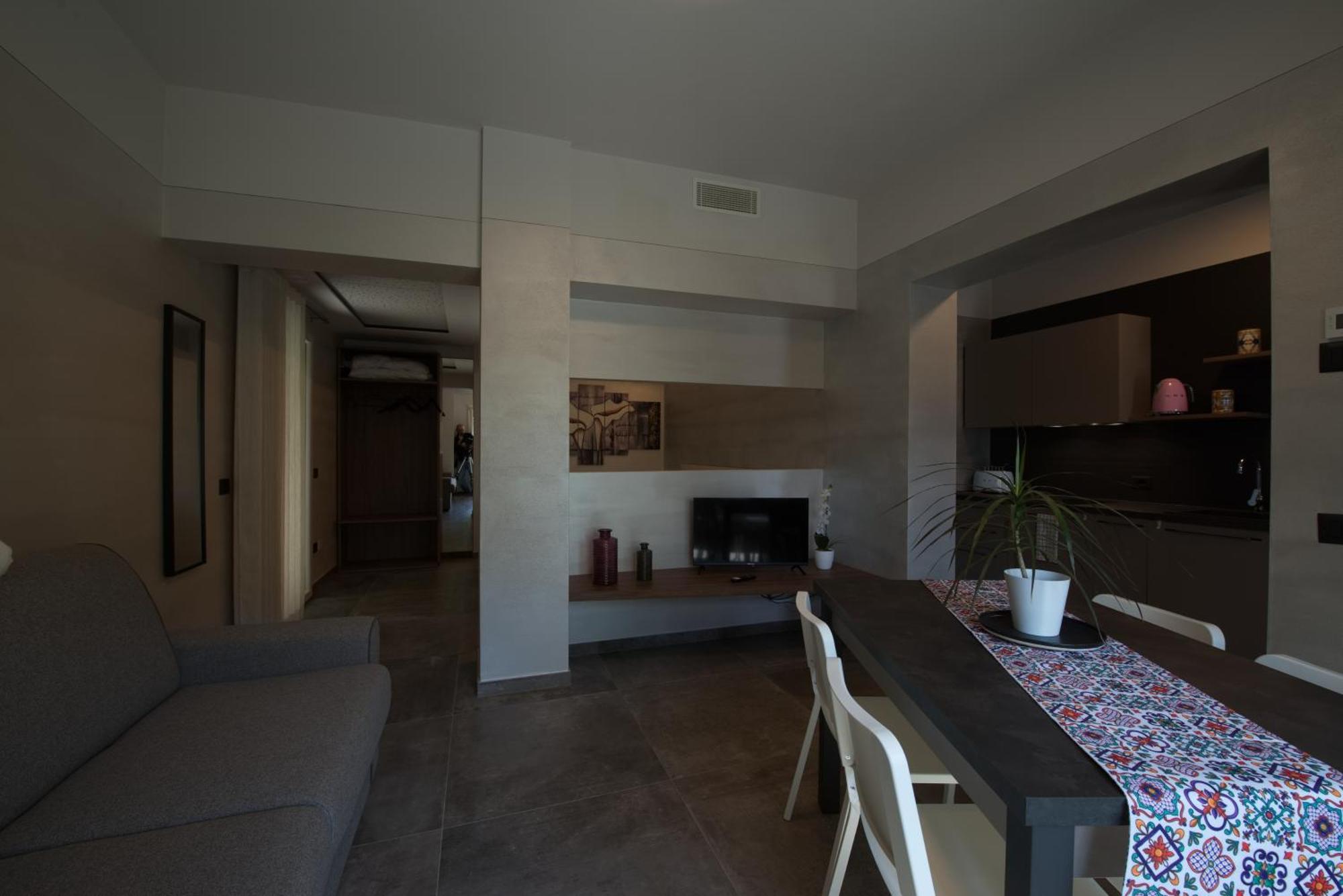Via Goito 25 Rooms & Apartment Peschiera del Garda Exterior photo