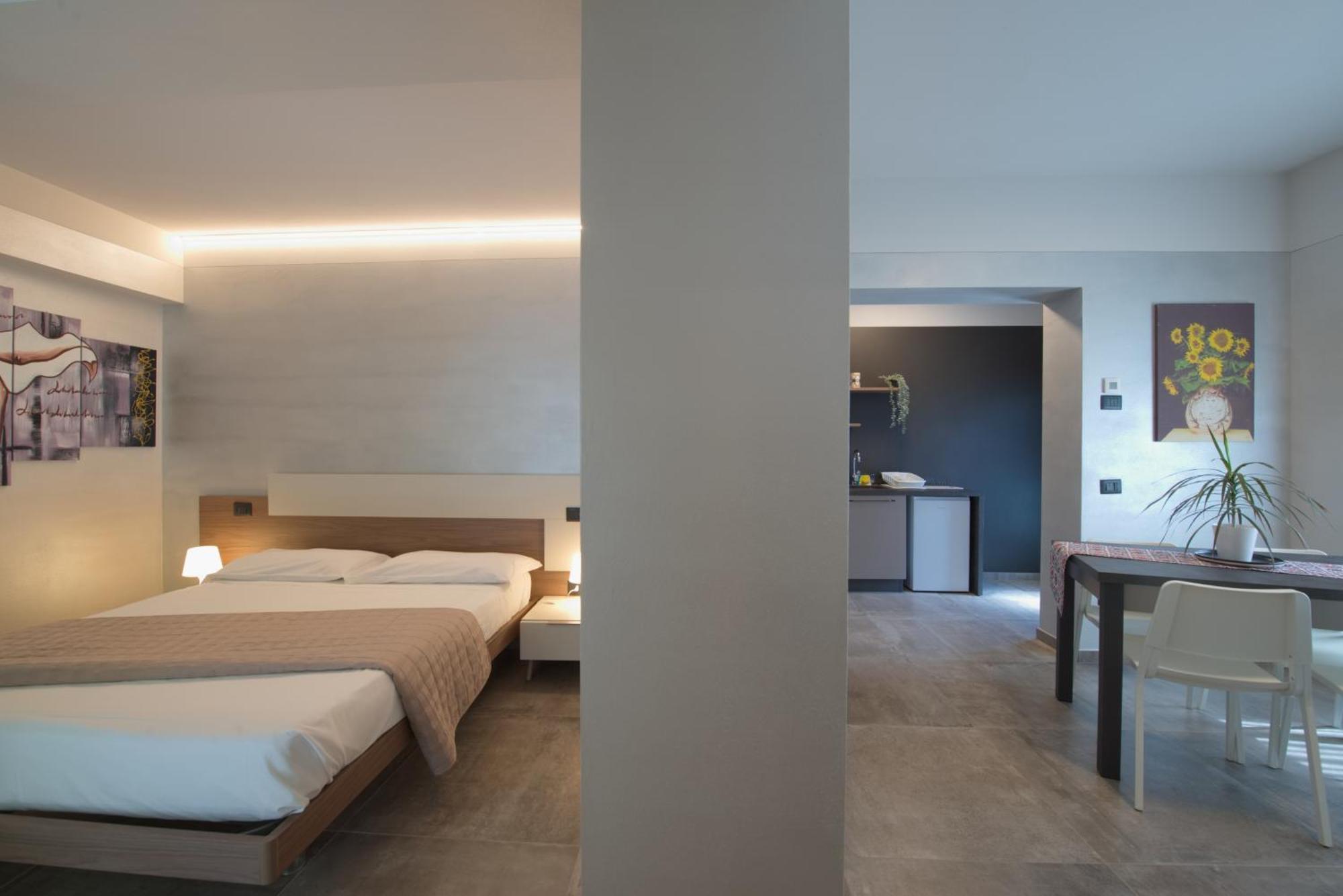 Via Goito 25 Rooms & Apartment Peschiera del Garda Exterior photo