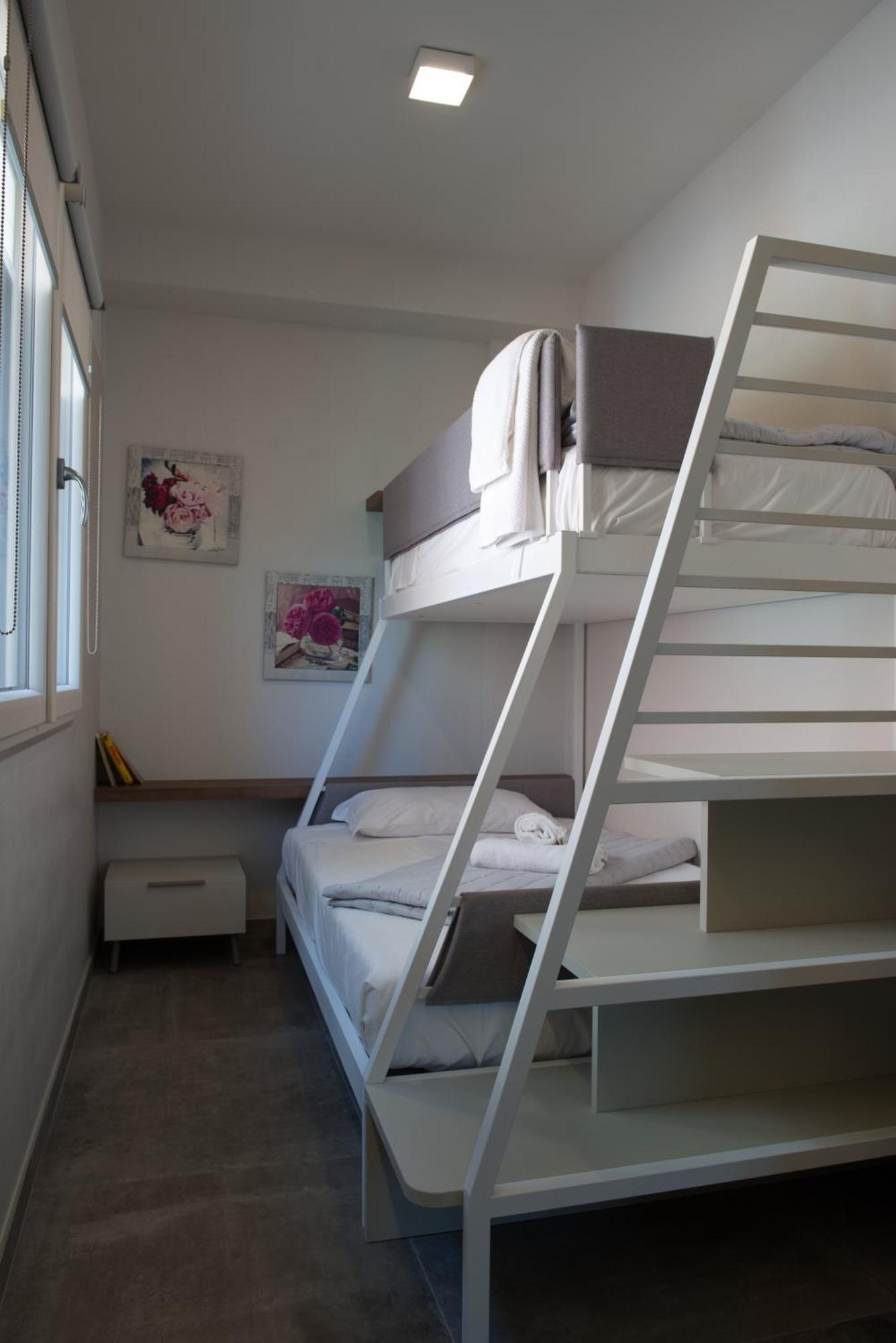 Via Goito 25 Rooms & Apartment Peschiera del Garda Exterior photo